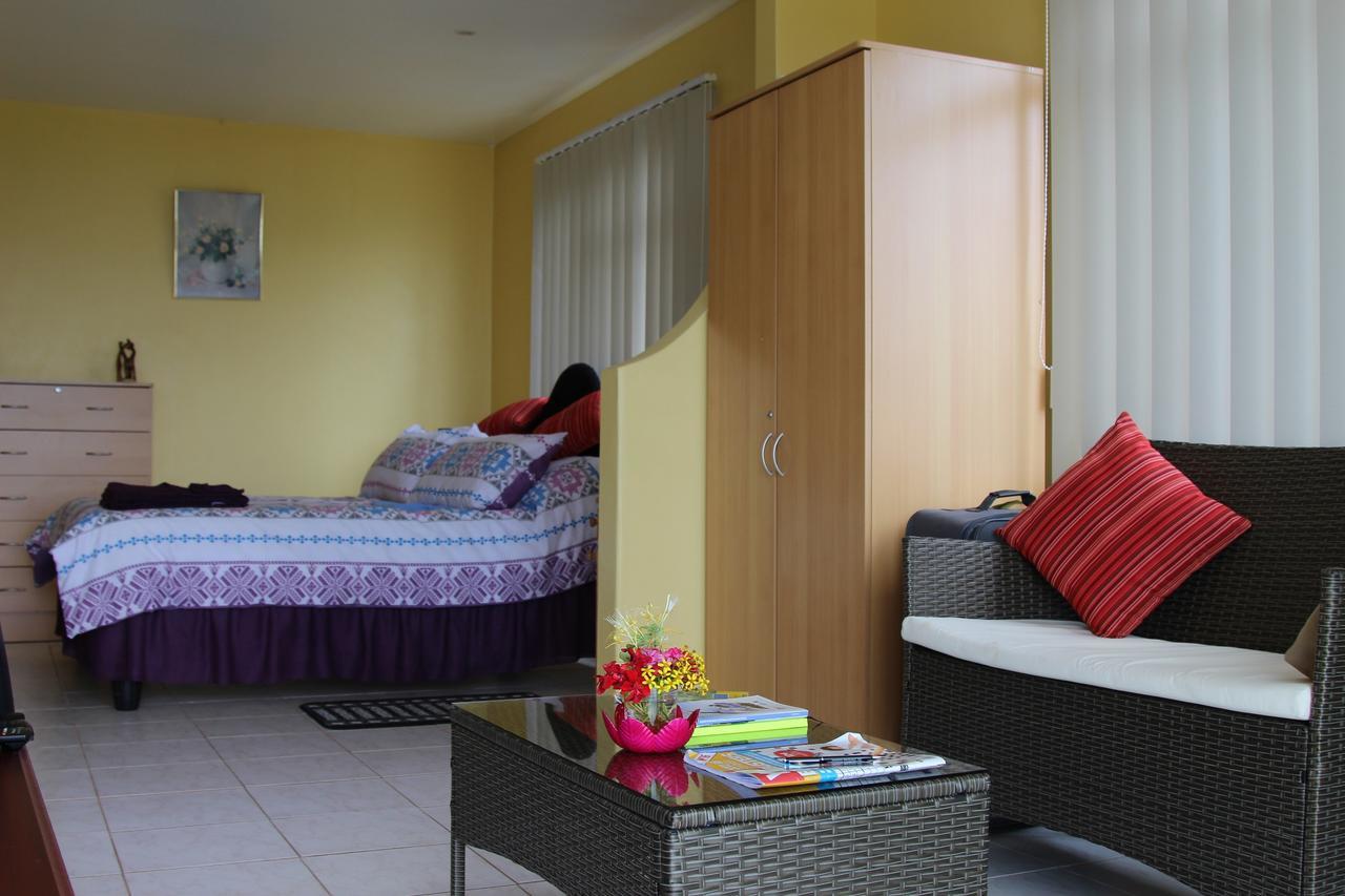 Richards Travel Lodge Jamestown Экстерьер фото