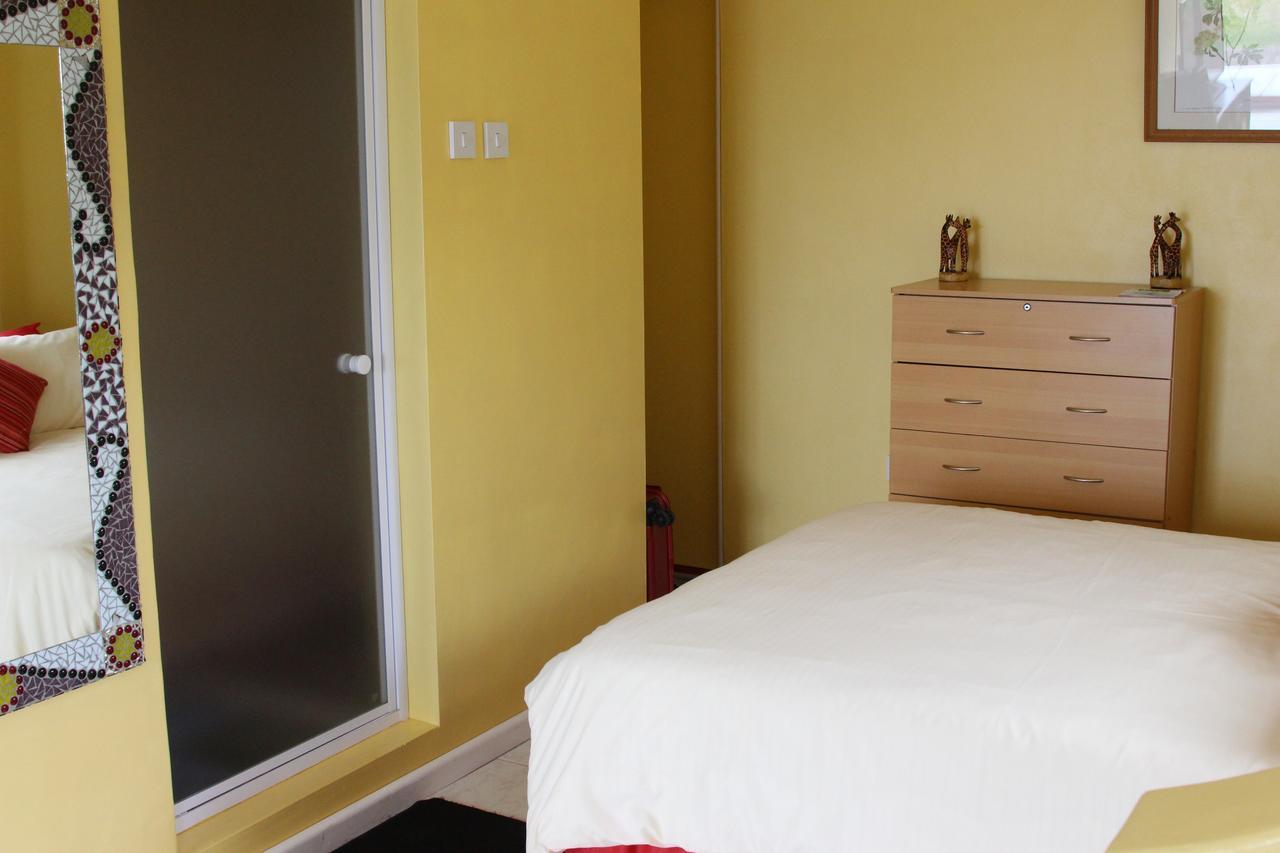 Richards Travel Lodge Jamestown Экстерьер фото
